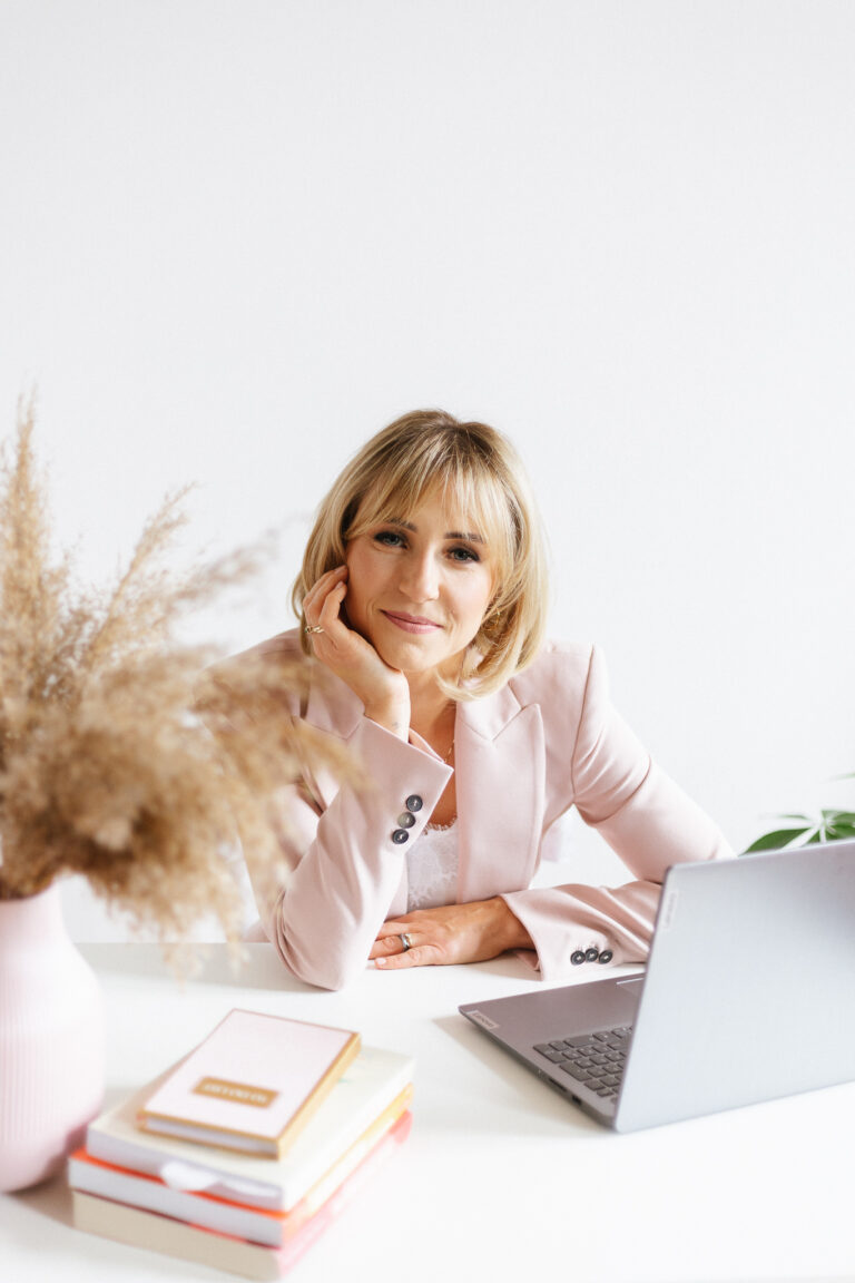 Aleksandra Surdel Dziecko Wysoko Wyjątkowe Kontakt